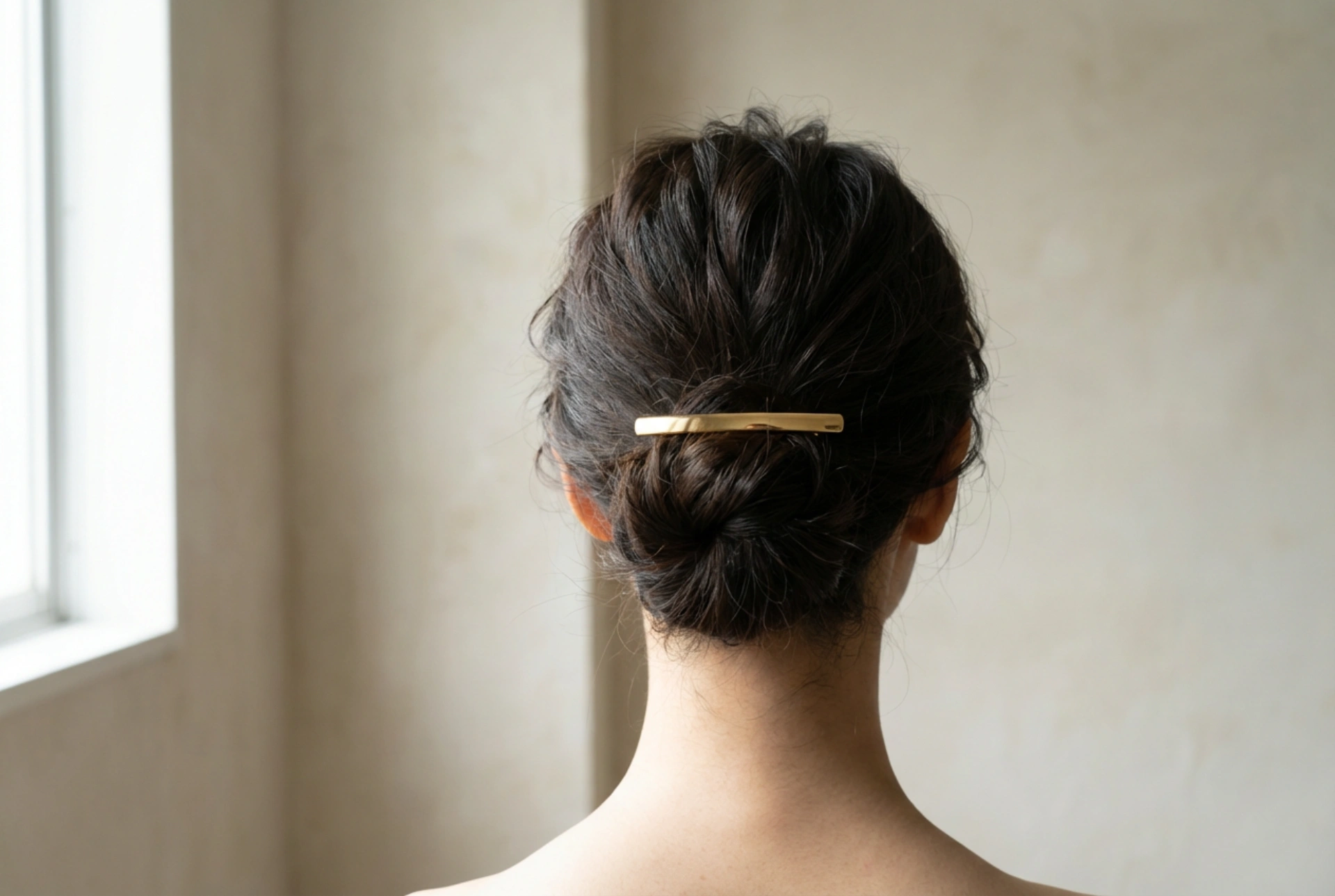 Penteados presos fáceis: truques inteligentes, acessórios e fixação