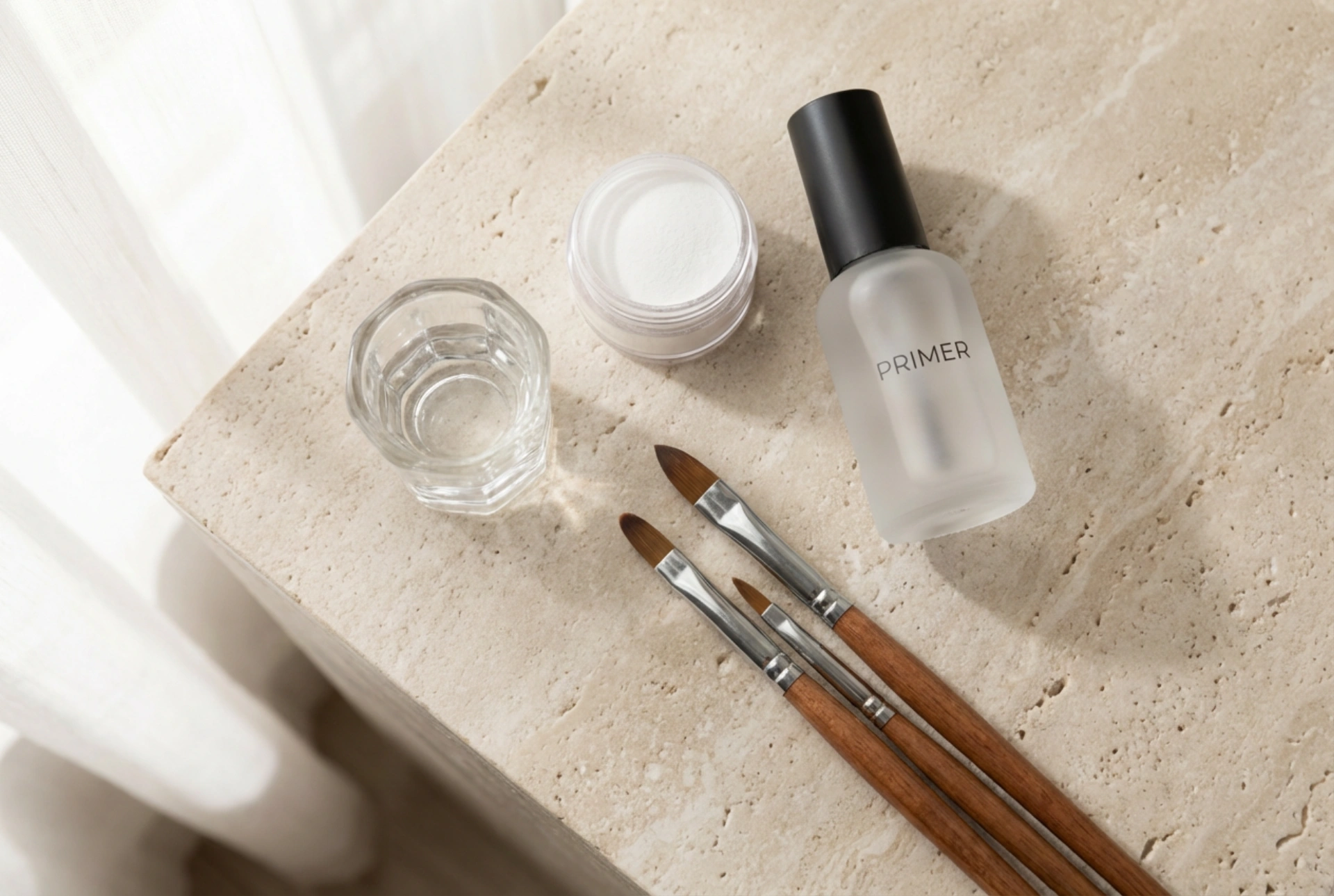 Kit de unhas de acrílico: produtos e fundamentos da técnica