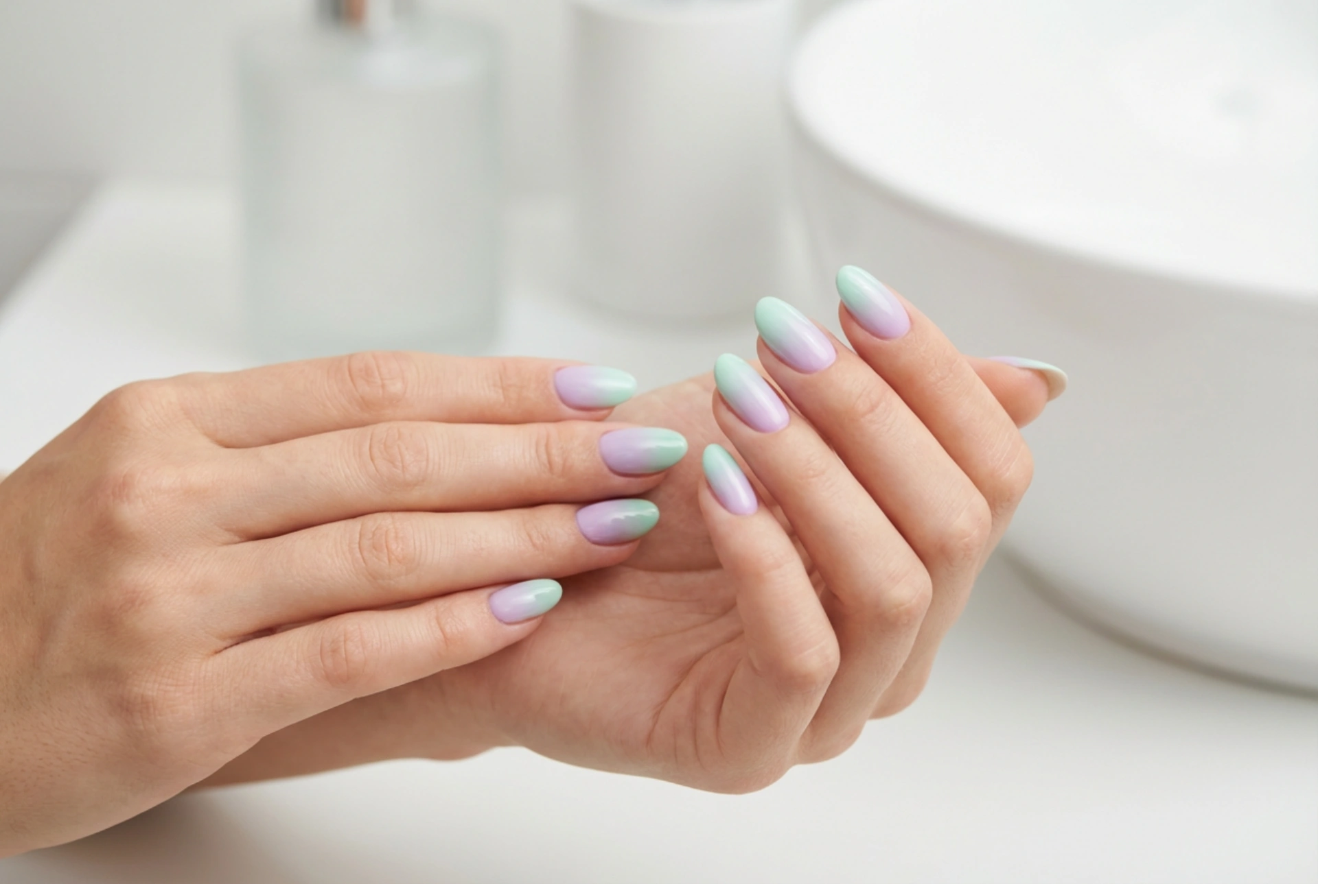 Ombre pastel nas unhas: técnica, erros e correções