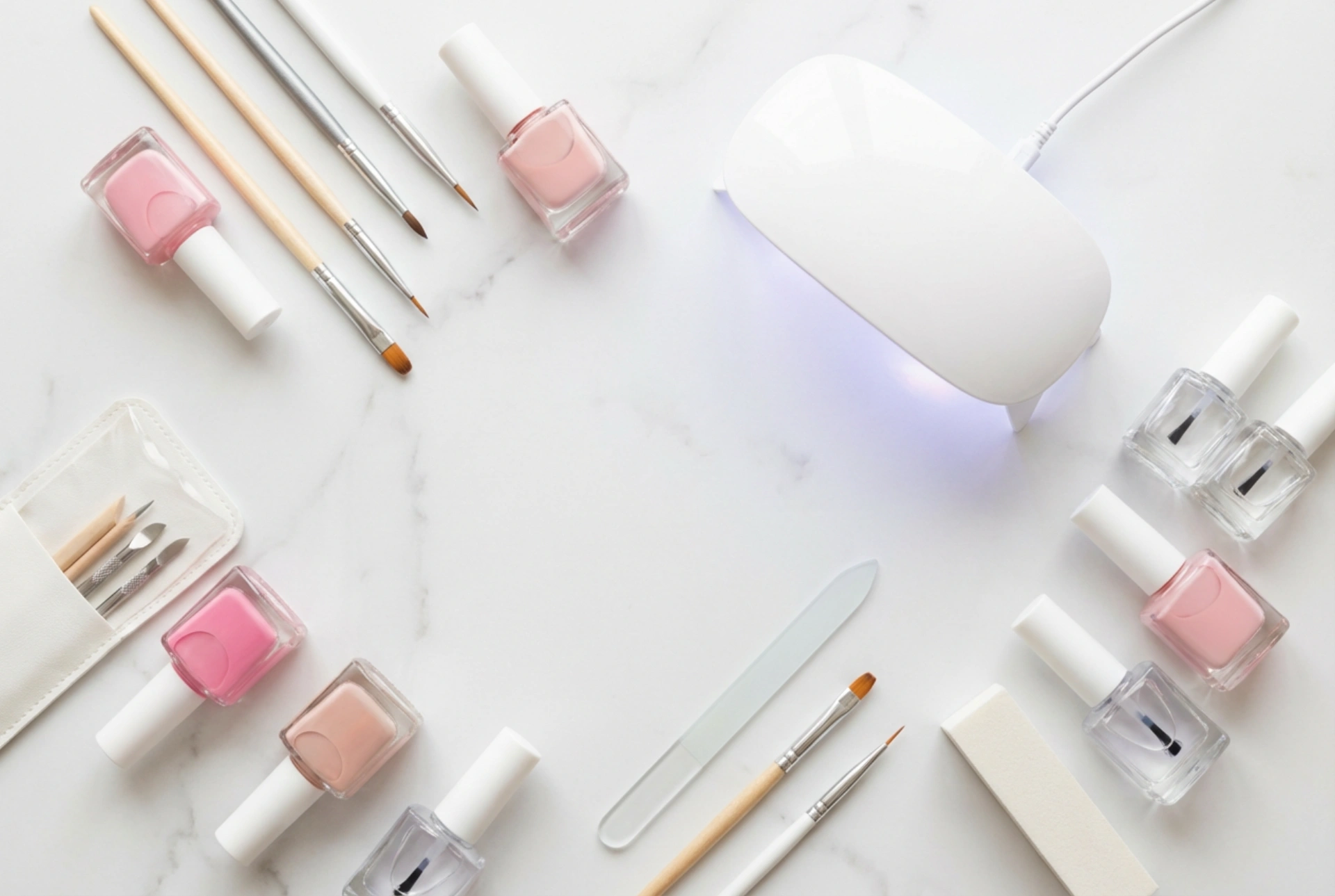 Kits de alongamento de unhas: o que vem incluso e como começar