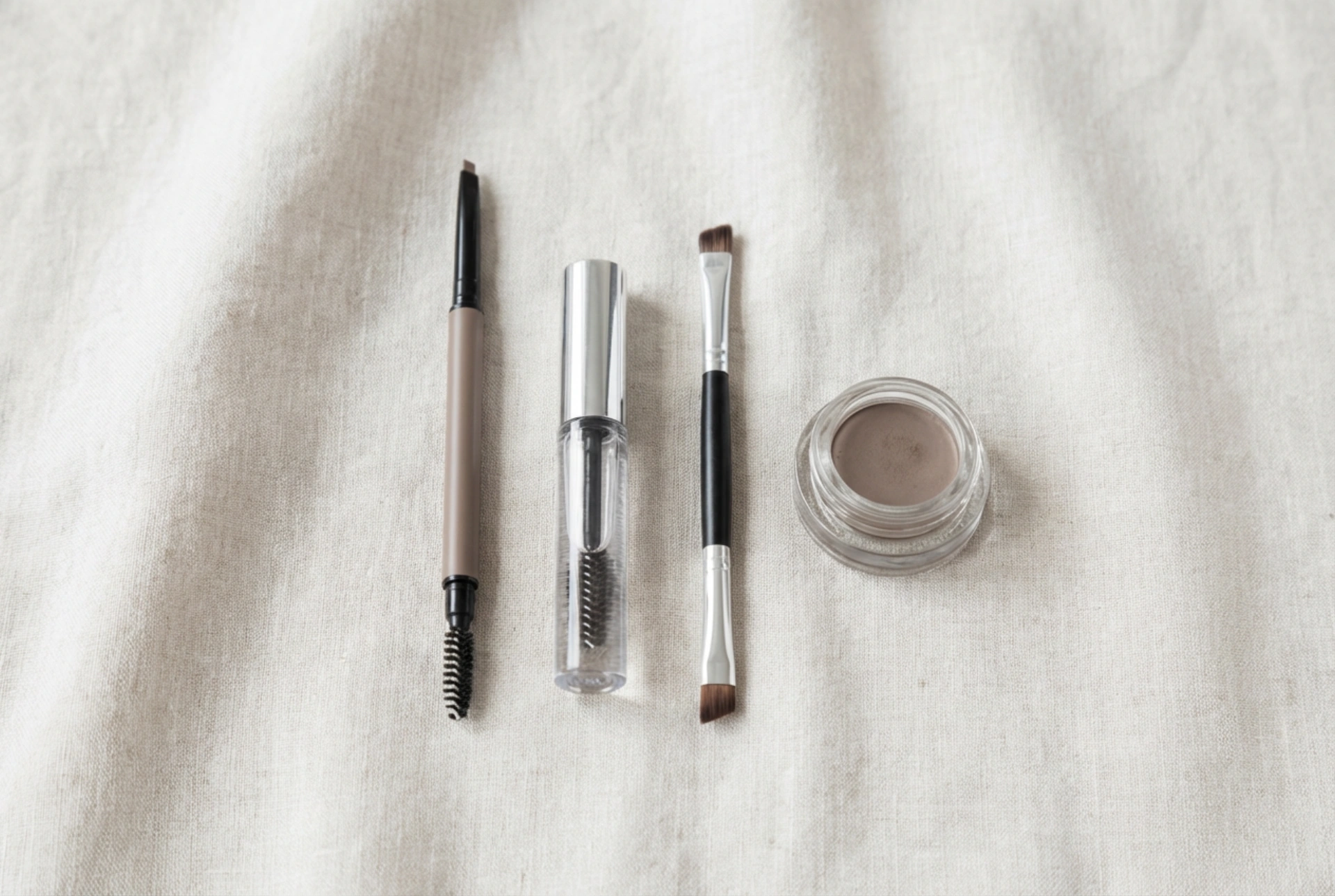 Produtos para sobrancelhas que vale a pena ter: como montar seu kit e usar